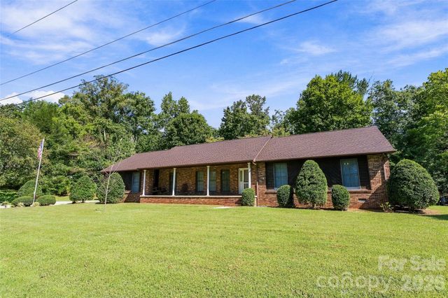 183 Mckinney Road W, Marion, NC 28752