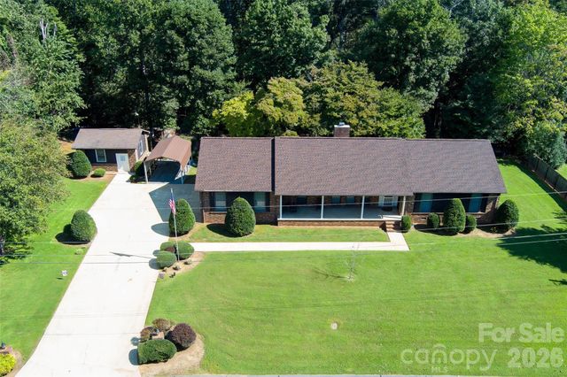 183 Mckinney Road W, Marion, NC 28752