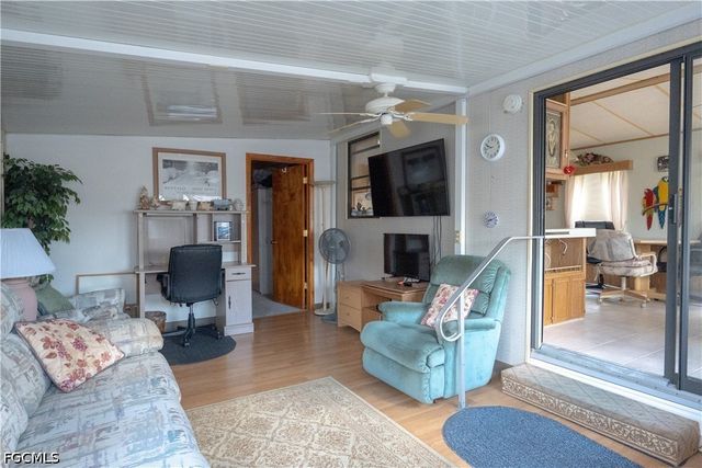 183 Caravan CIR, North Fort Myers, FL 33903