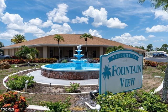 183 Caravan CIR, North Fort Myers, FL 33903