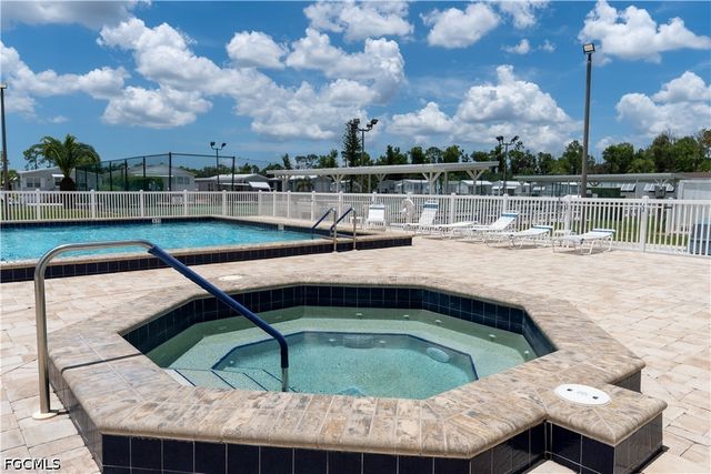 183 Caravan CIR, North Fort Myers, FL 33903