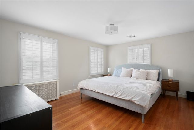 15 Elmsgate Way, East Providence, RI 02916