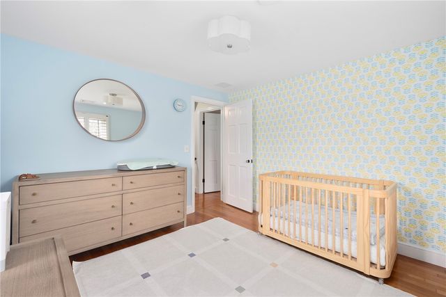 15 Elmsgate Way, East Providence, RI 02916