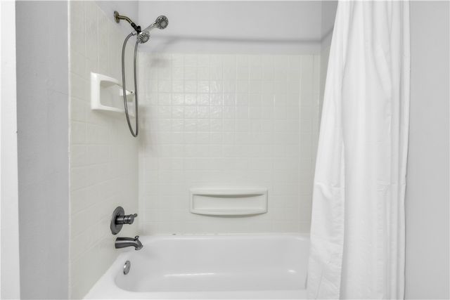 1902 Dartmouth Street J5, College Station, TX 77840