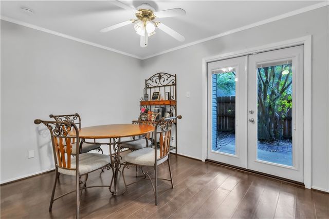1902 Dartmouth Street J5, College Station, TX 77840