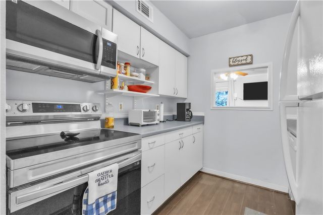 1902 Dartmouth Street J5, College Station, TX 77840
