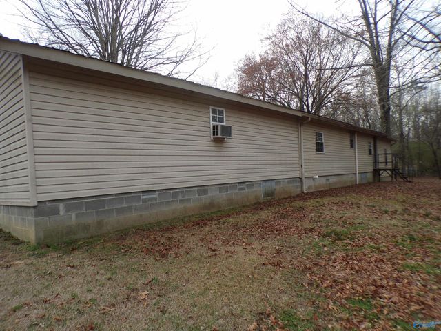 105 County Road 518, Moulton, AL 35650