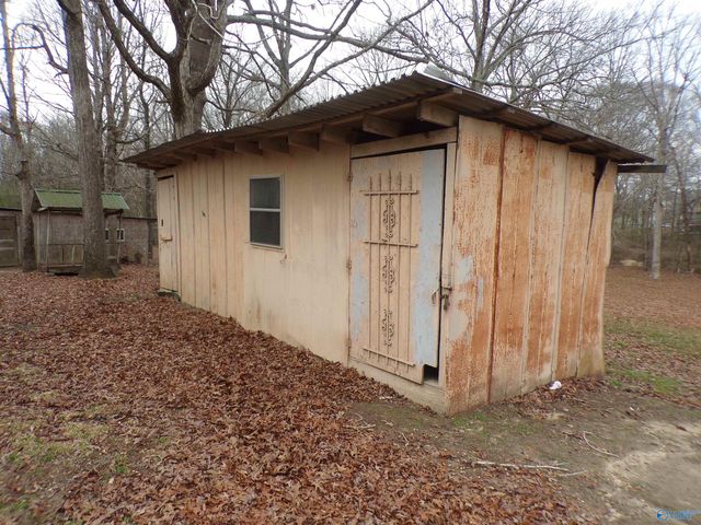 105 County Road 518, Moulton, AL 35650