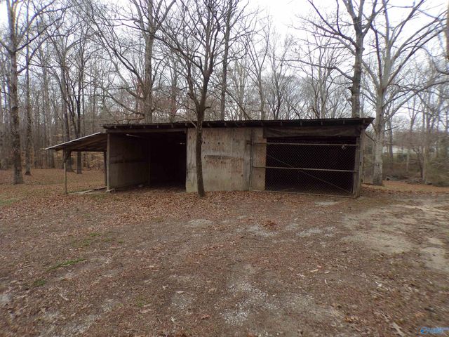 105 County Road 518, Moulton, AL 35650