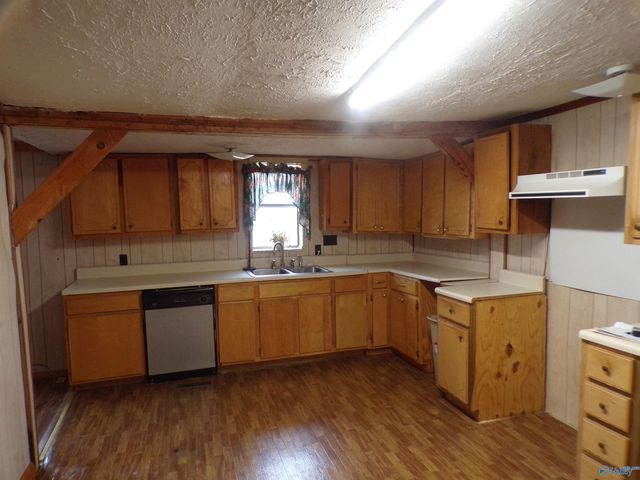 105 County Road 518, Moulton, AL 35650