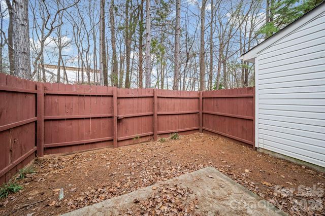 6766 Cypress Tree Lane, Charlotte, NC 28215