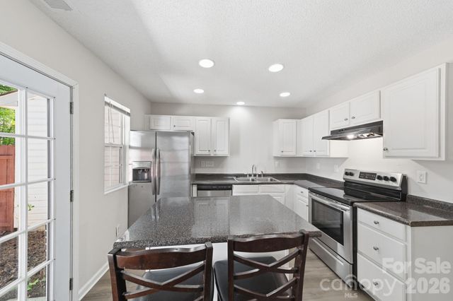 6766 Cypress Tree Lane, Charlotte, NC 28215