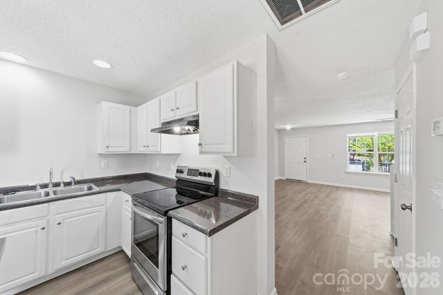 6766 Cypress Tree Lane, Charlotte, NC 28215