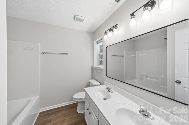 6766 Cypress Tree Lane, Charlotte, NC 28215