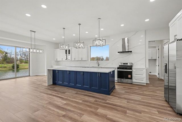 68503 Lake Angela Pointe, Richmond, MI 48062