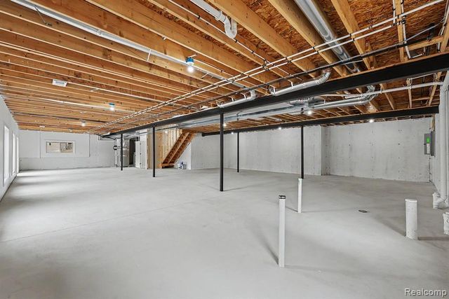 68503 Lake Angela Pointe, Richmond, MI 48062