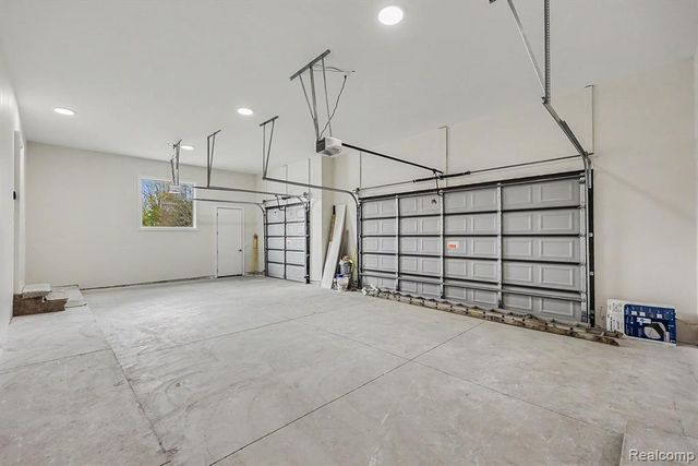 68503 Lake Angela Pointe, Richmond, MI 48062