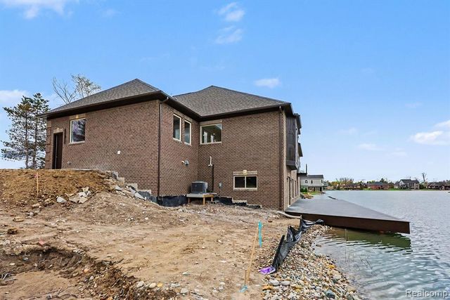 68503 Lake Angela Pointe, Richmond, MI 48062