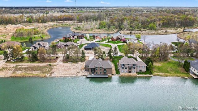 68503 Lake Angela Pointe, Richmond, MI 48062