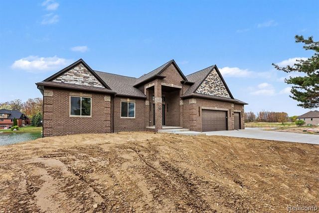 68503 Lake Angela Pointe, Richmond, MI 48062