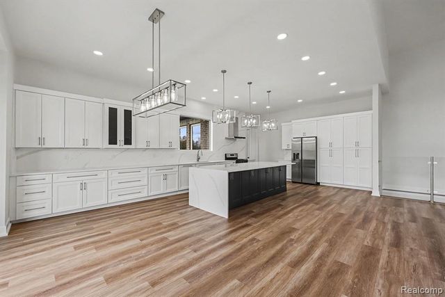 68503 Lake Angela Pointe, Richmond, MI 48062