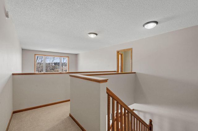 619 Crane Creek Lane, Eagan, MN 55121