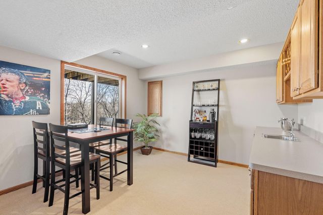 619 Crane Creek Lane, Eagan, MN 55121