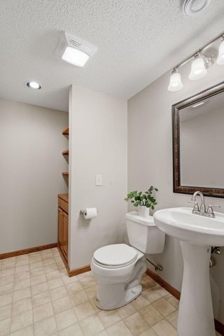 619 Crane Creek Lane, Eagan, MN 55121