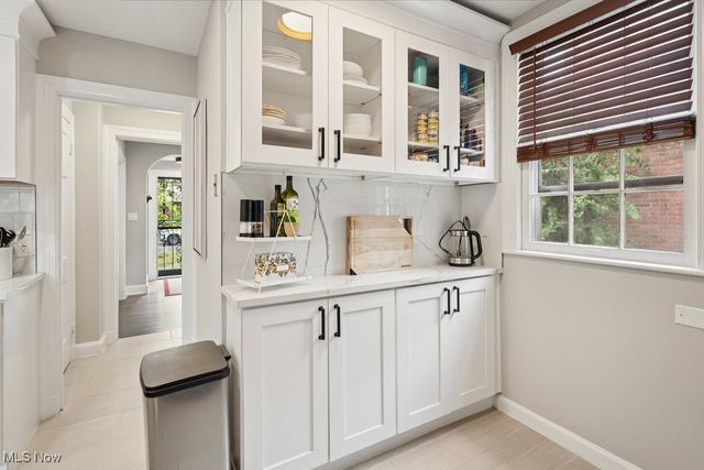 17725 Scottsdale Boulevard, Shaker Heights, OH 44122