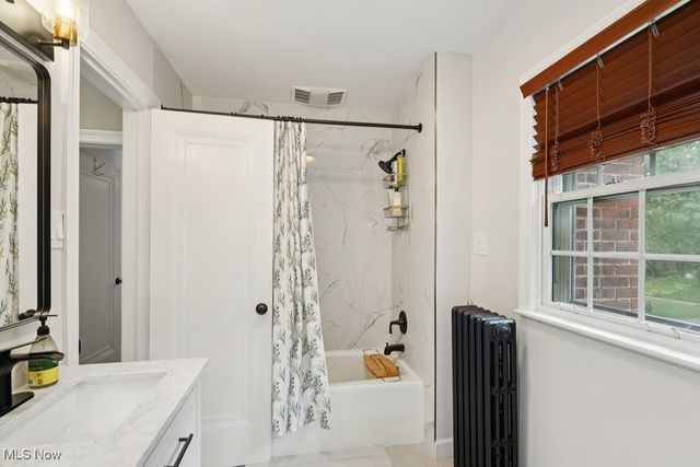 17725 Scottsdale Boulevard, Shaker Heights, OH 44122