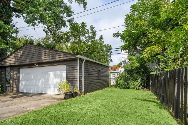 17725 Scottsdale Boulevard, Shaker Heights, OH 44122