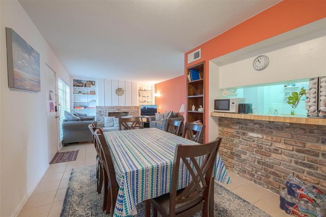 2201 Fountain View Drive 54, Houston, TX 77057