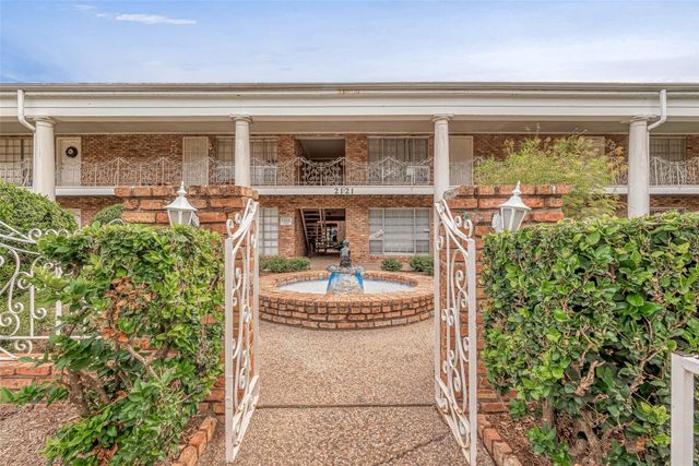 2201 Fountain View Drive 54, Houston, TX 77057