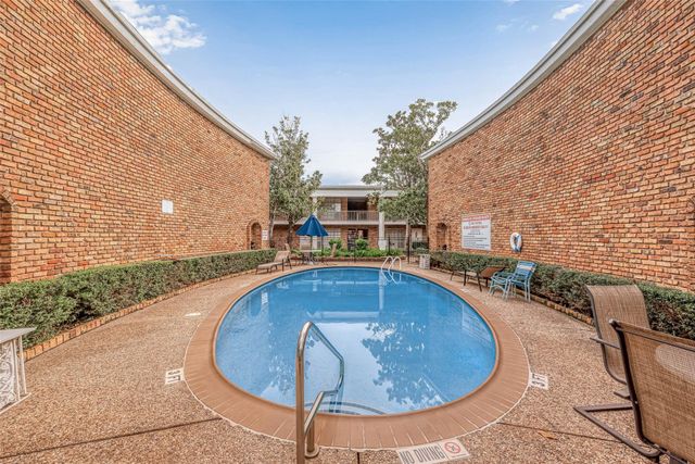 2201 Fountain View Drive 54, Houston, TX 77057