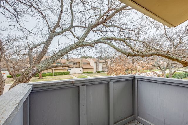 5833 Harvest Hill Road 2071, Dallas, TX 75230