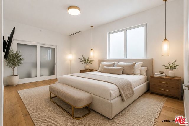 9000 W 3rd Street 104, Los Angeles, CA 90048