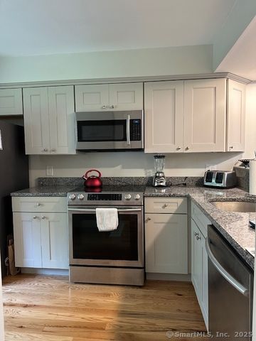 45 Pequot Drive 45, Rocky Hill, CT 06067