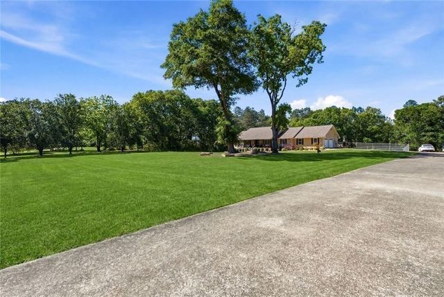 81 Carter Road SW, Cartersville, GA 30120