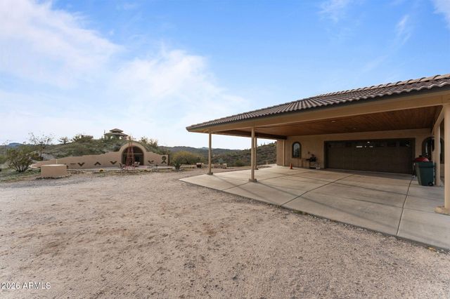 50704 N 292ND Avenue, Wickenburg, AZ 85390