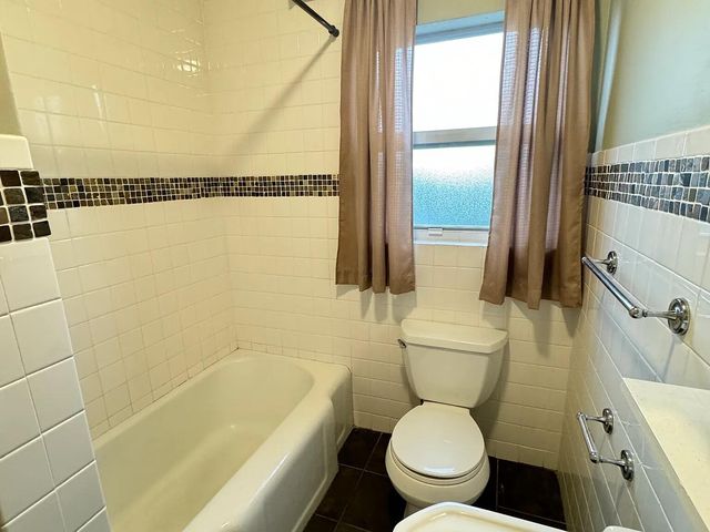 509 6th Avenue N 3b, Lake Worth Beach, FL 33460