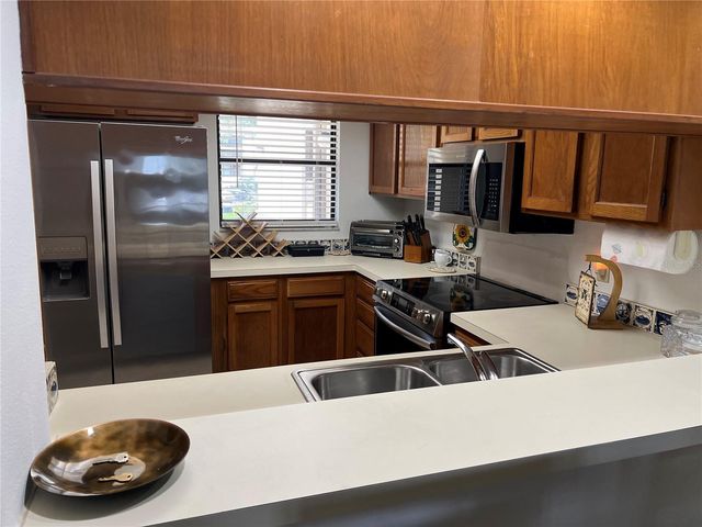 333 WOODLAKE WYNDE, Oldsmar, FL 34677