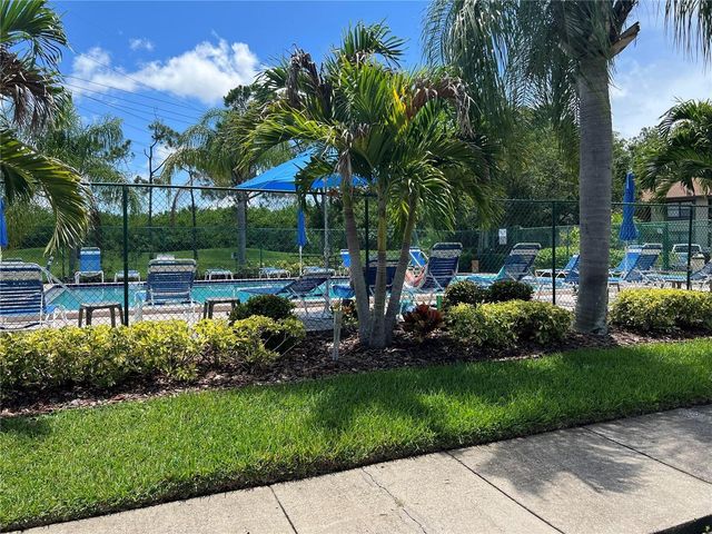 333 WOODLAKE WYNDE, Oldsmar, FL 34677