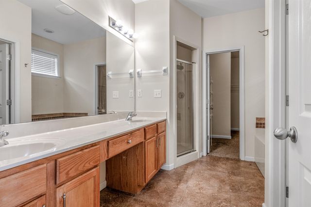 1372 ISLAND TOWN DR, Memphis, TN 38103