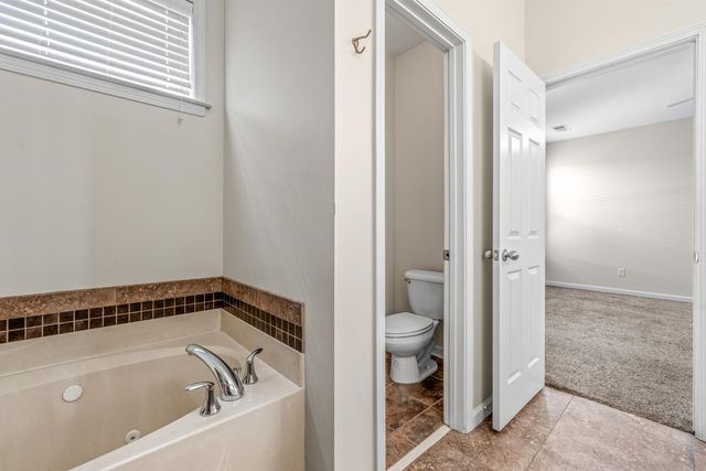 1372 ISLAND TOWN DR, Memphis, TN 38103