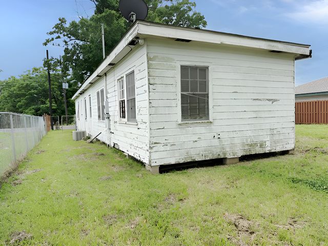 7433 Park Ave, Houma, LA 70364