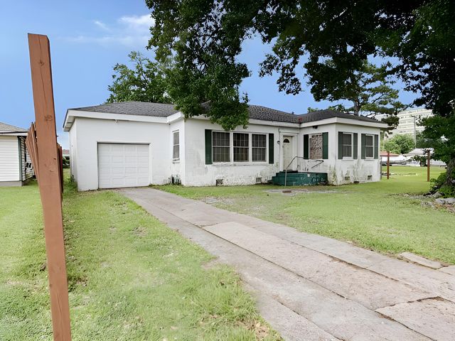 7433 Park Ave, Houma, LA 70364