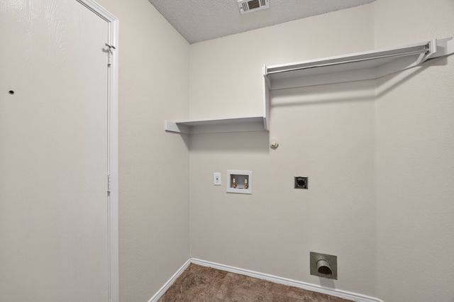 1603 Wavecrest Drive, Glenn Heights, TX 75154