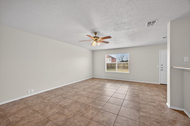 1603 Wavecrest Drive, Glenn Heights, TX 75154