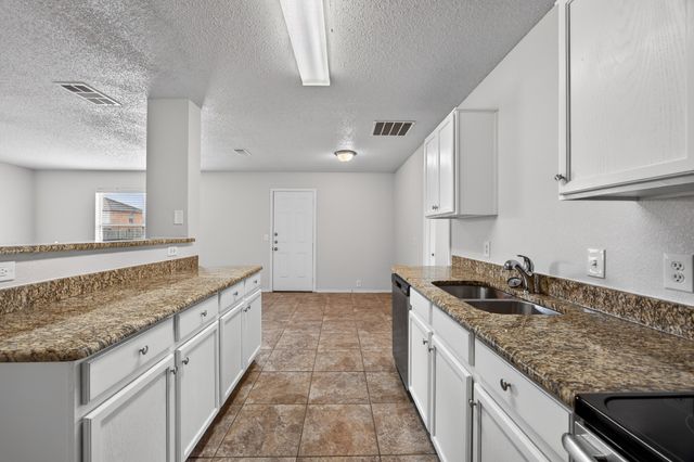 1603 Wavecrest Drive, Glenn Heights, TX 75154