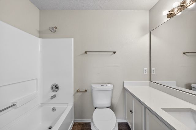 1603 Wavecrest Drive, Glenn Heights, TX 75154